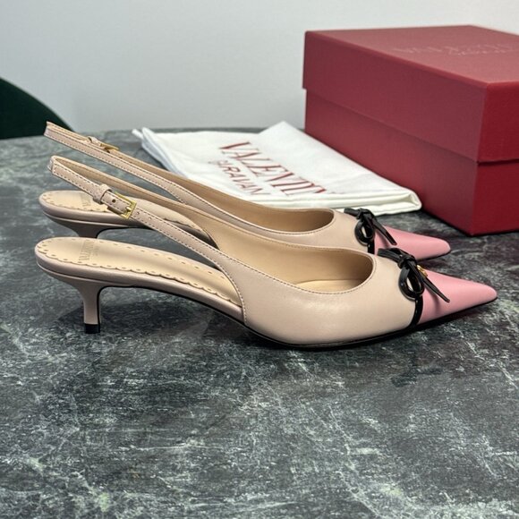 Valentino Garavani Bepointy Slingback Pumps - Picture 2 of 10